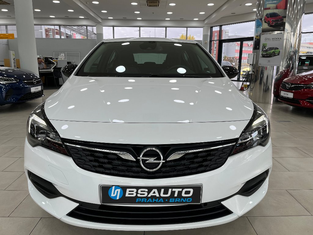 BSAuto | Fotografie vozu Opel Astra Elegance 1,2Turbo + ZP zdarma 