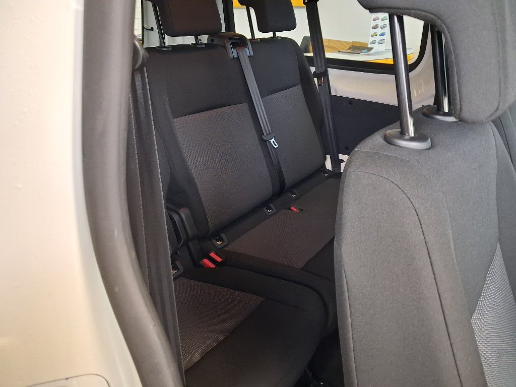 Peugeot Traveller