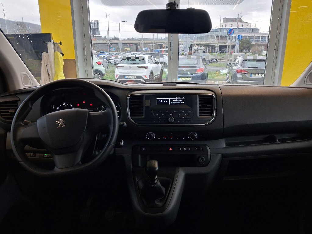 Peugeot Traveller