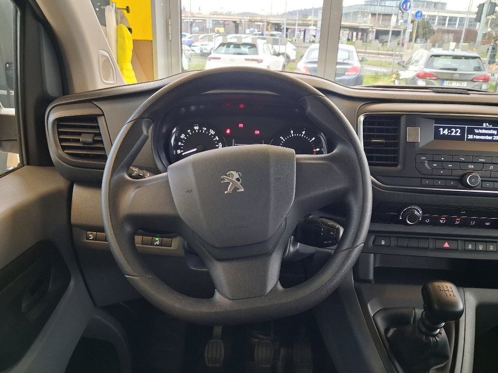 Peugeot Traveller