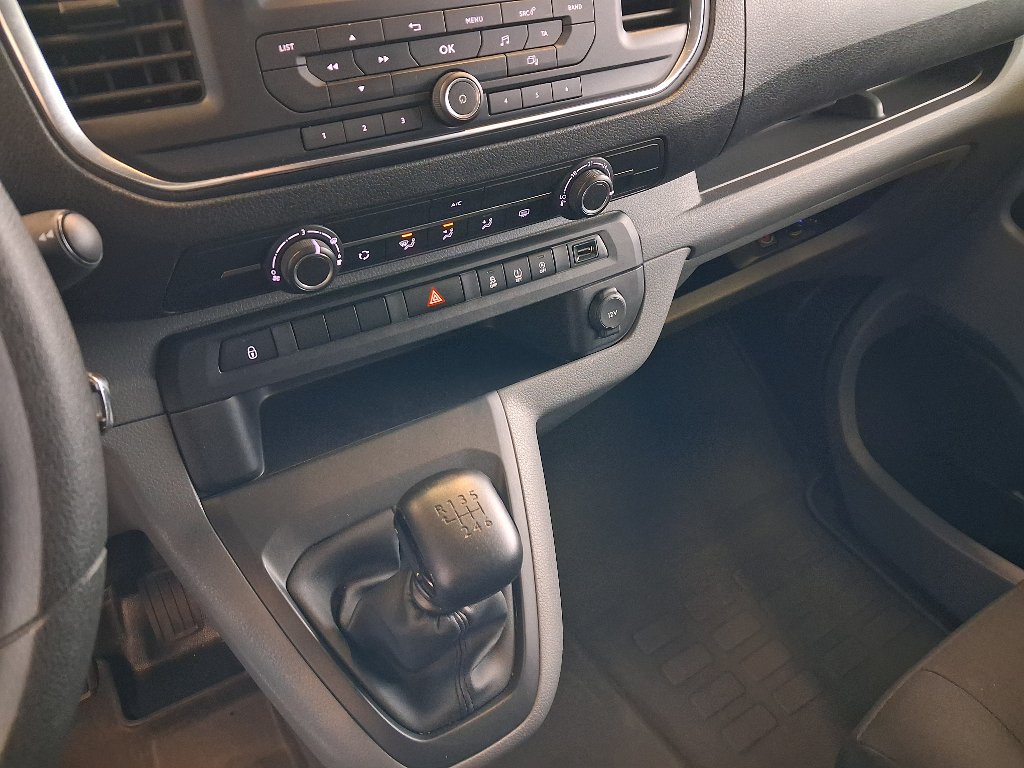 Peugeot Traveller