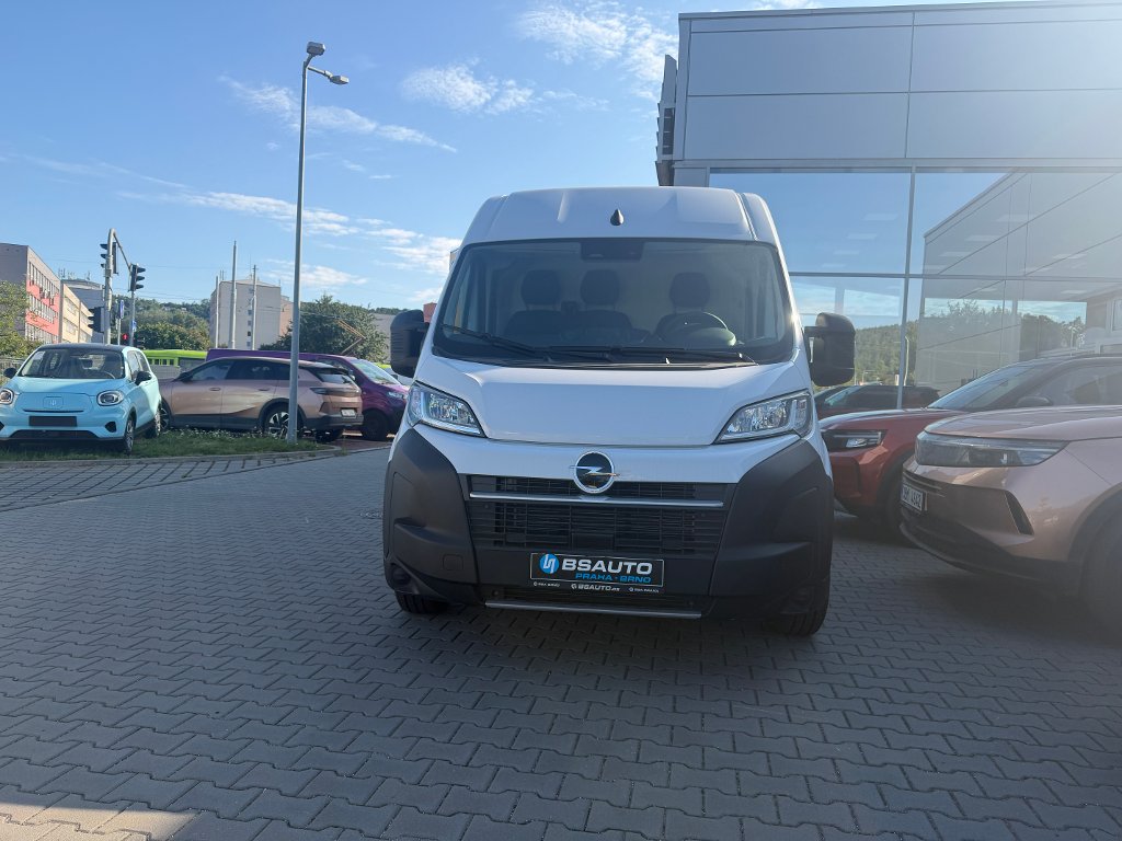Opel Movano