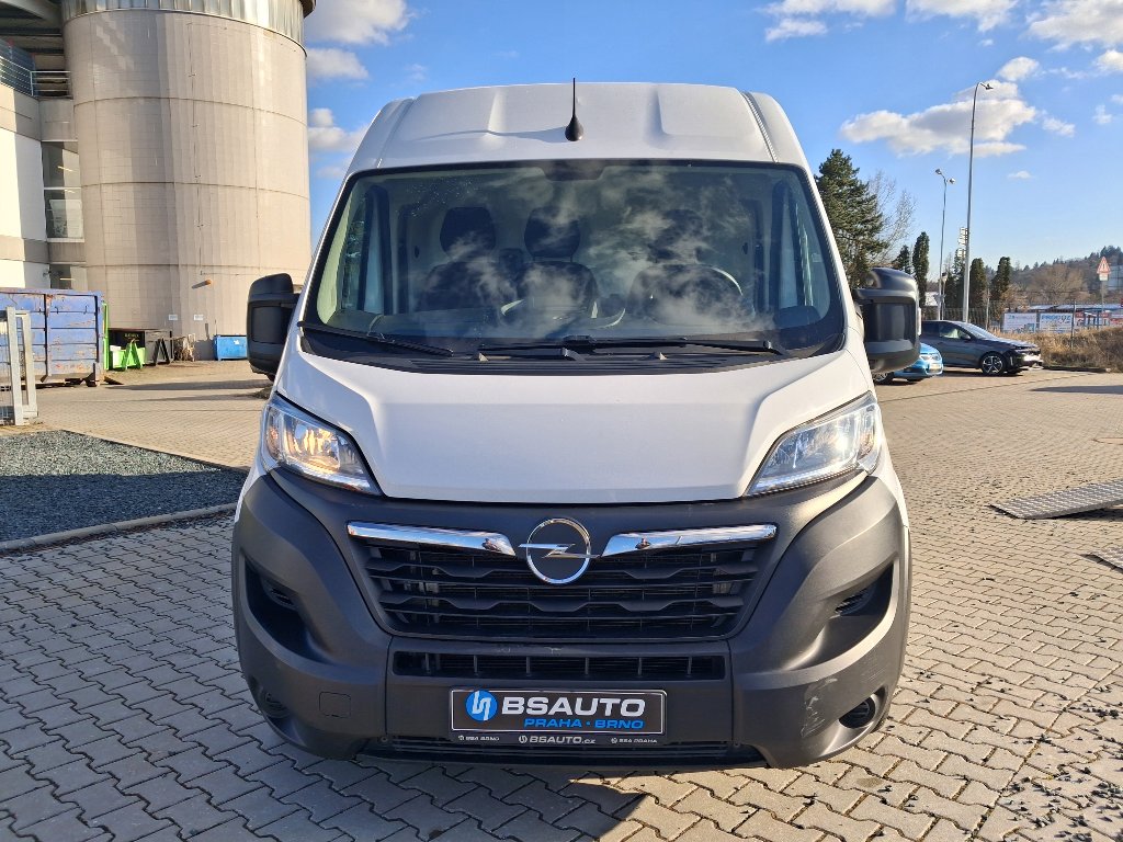 Opel Movano