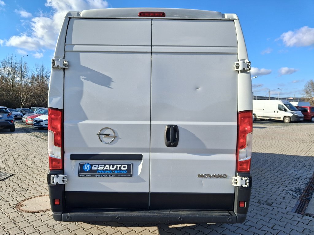 Opel Movano