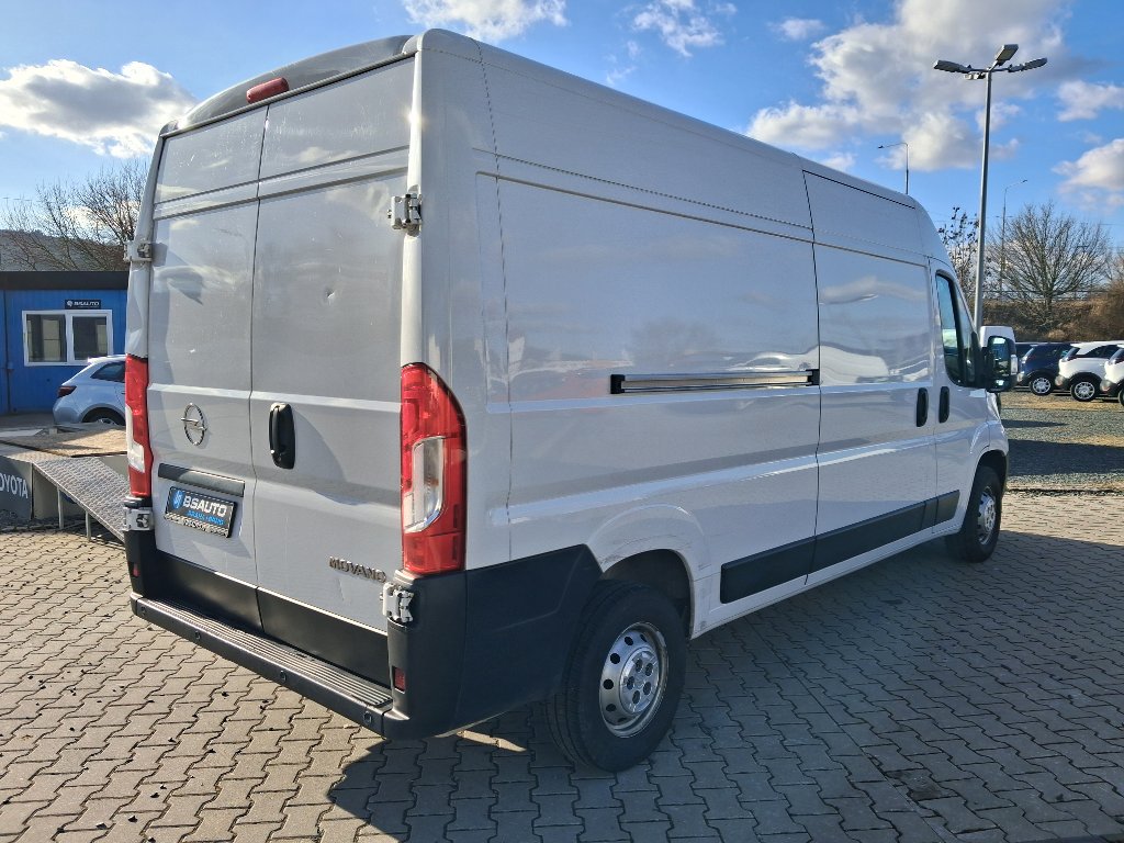 Opel Movano