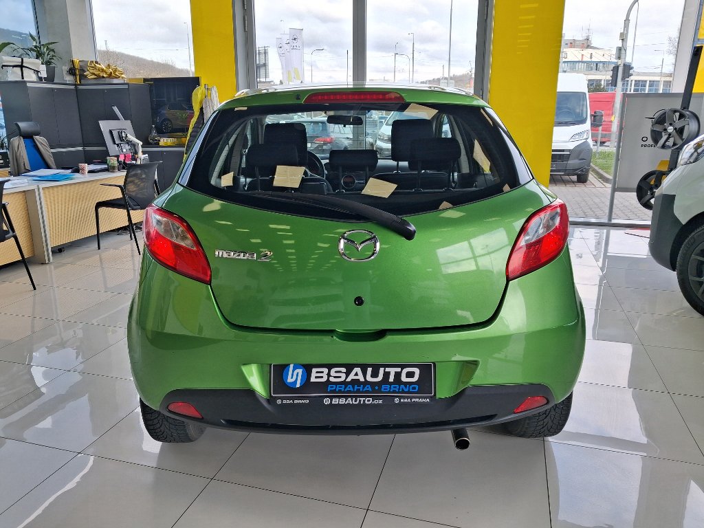 Mazda 2