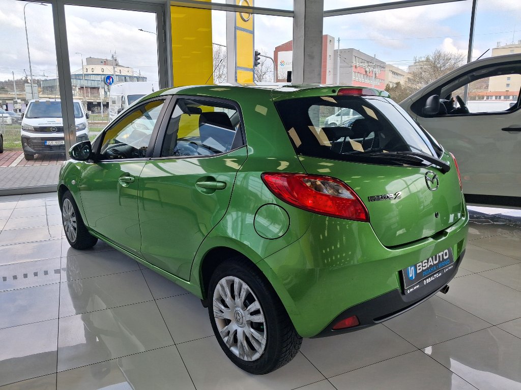 Mazda 2